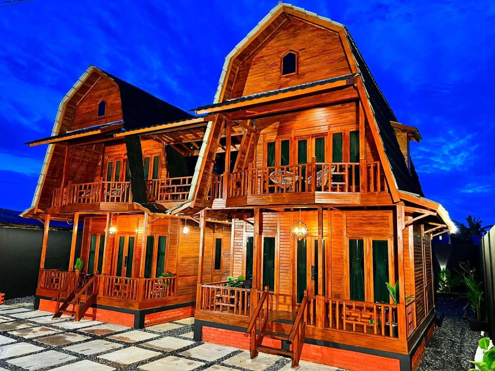 Noerbaya House Bukittinggi Villa Dış mekan fotoğraf